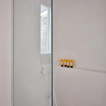 Mando Seaside Науса