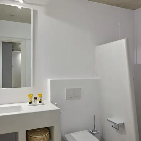 Mando Seaside Villa Naousa (Paros)