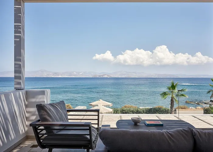 Mando Seaside Naousa (Paros)